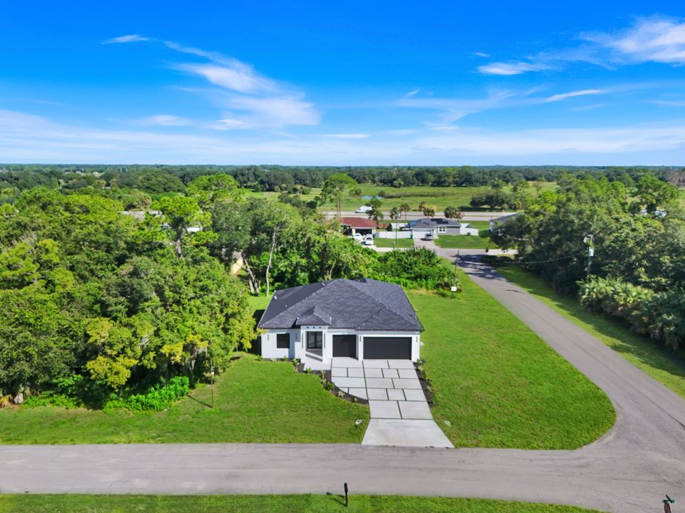 6044 Acorn Cir, LaBelle, FL 33935