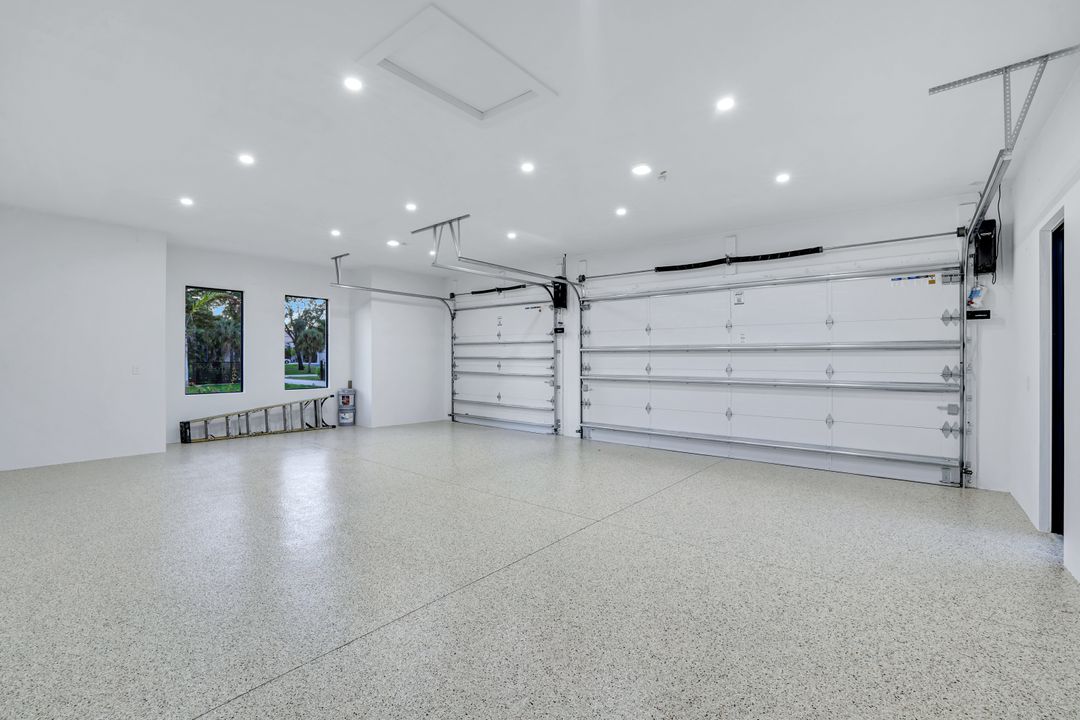 264 13th St NW, Naples, FL 34120