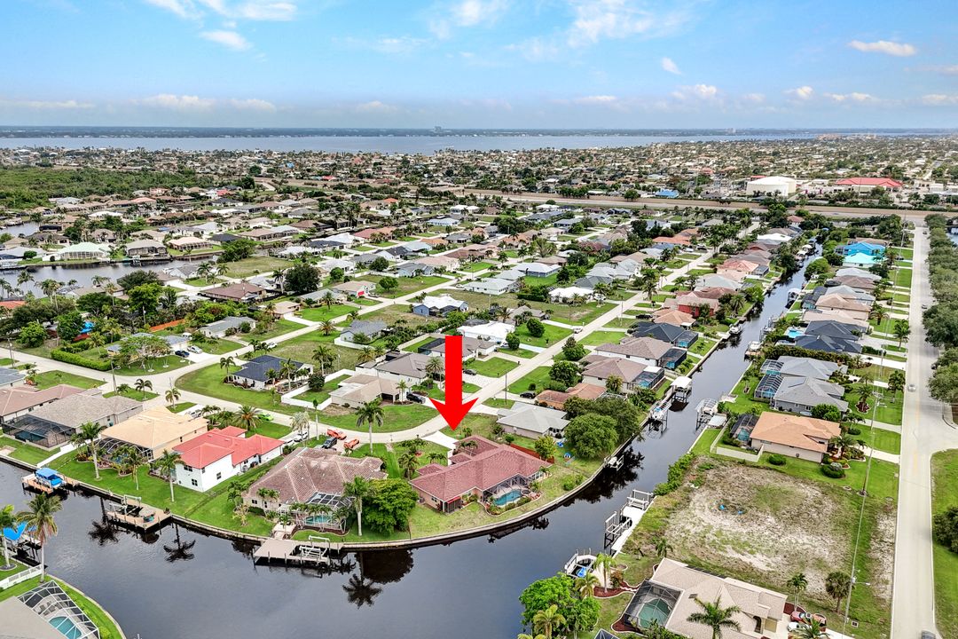 2118 SE 18th Ave, Cape Coral, FL 33990