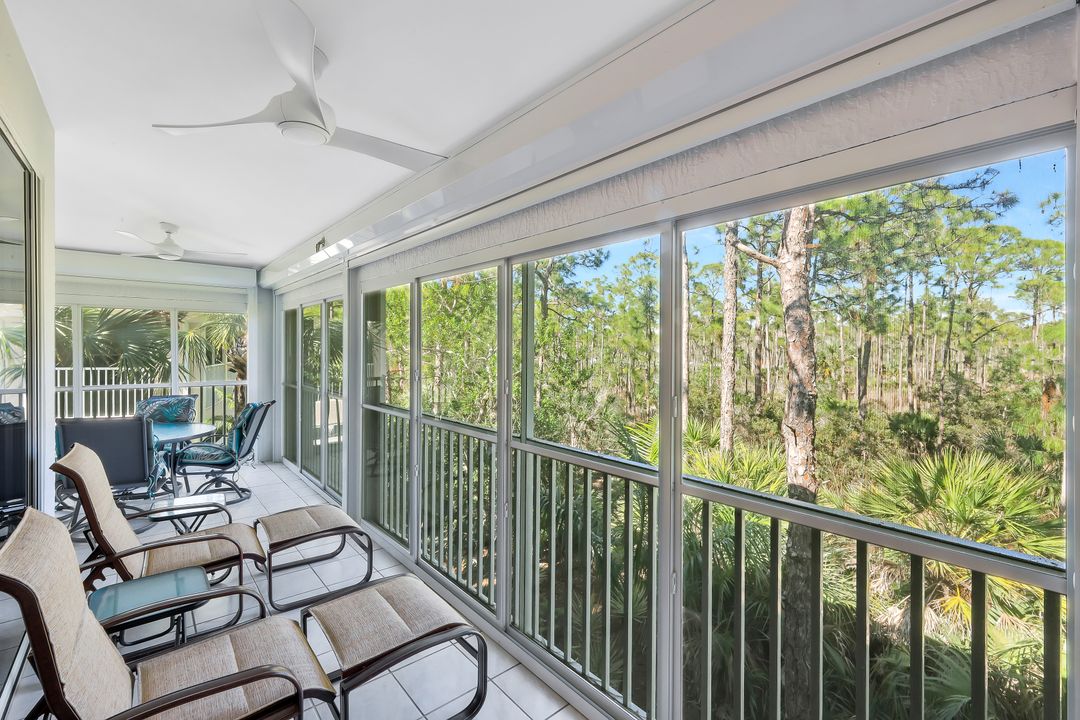 905 Carrick Bend Cir #201, Naples, FL 34110