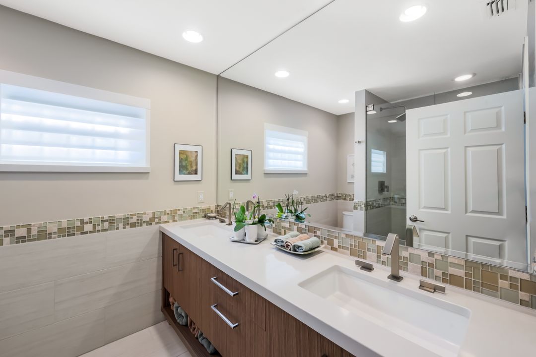 353 Carlton Pl, Naples, FL 34108