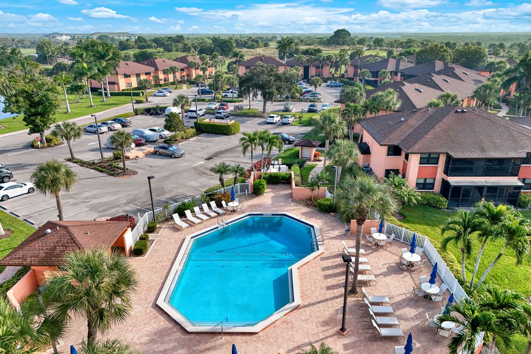 1528 Mainsail Dr #9, Naples, FL 34114