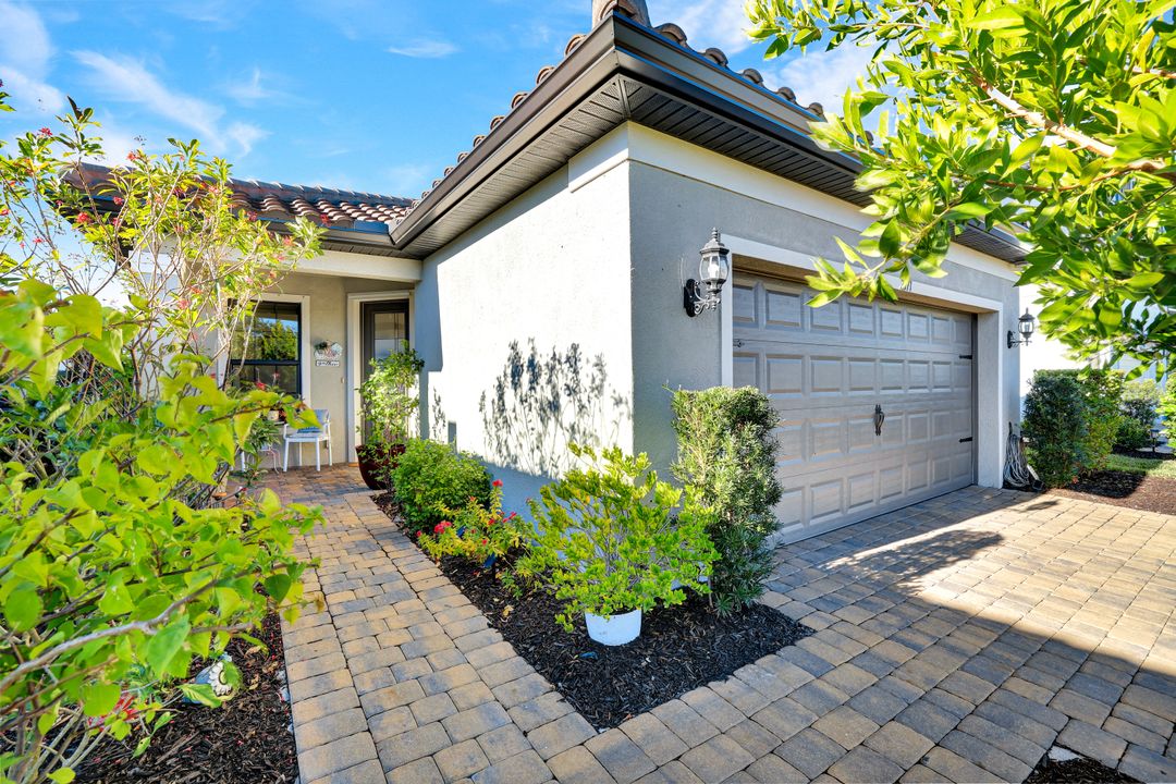 2171 Yellowfin Cir, Naples, FL 34114