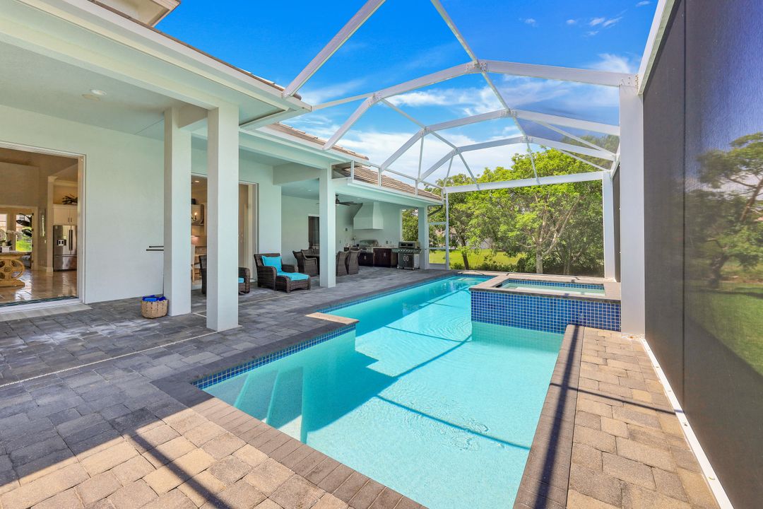 671 S Barfield Dr, Marco Island, FL 34145