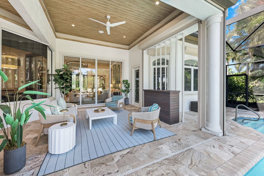 8871 Shenendoah Cir, Naples, FL 34113