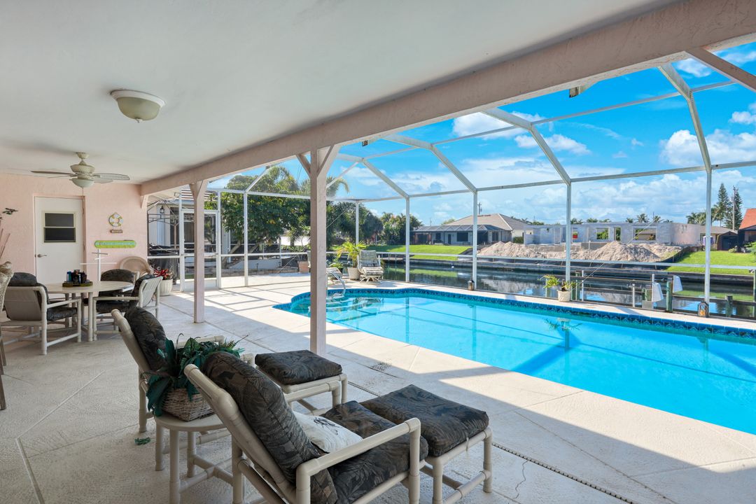 212 Kamal Pkwy, Cape Coral, FL 33904