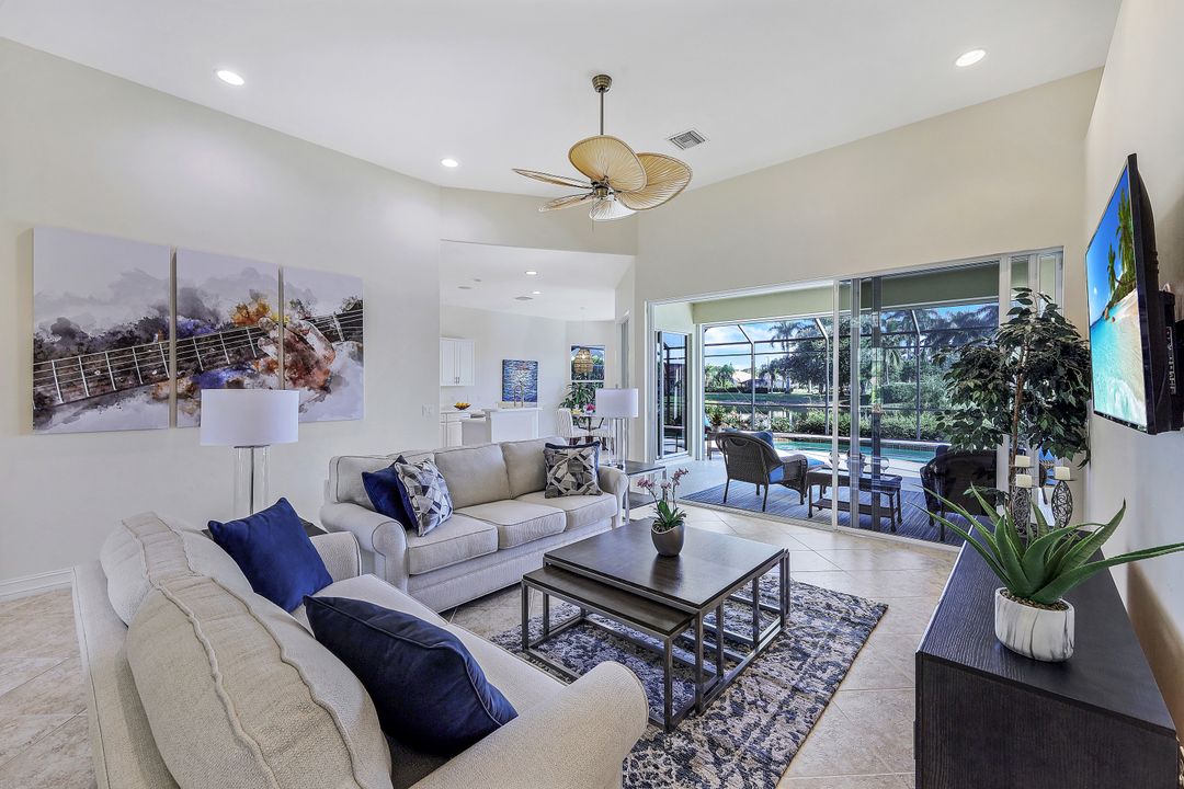 6948 Amen Corner Ct, Naples, FL 34113