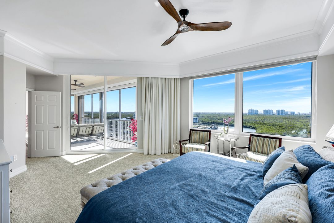 425 Dockside Dr #10, Naples, FL 34110