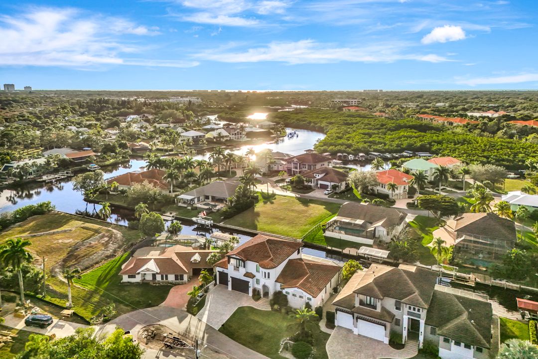 27194 Harbor Dr, Bonita Springs, FL 34135