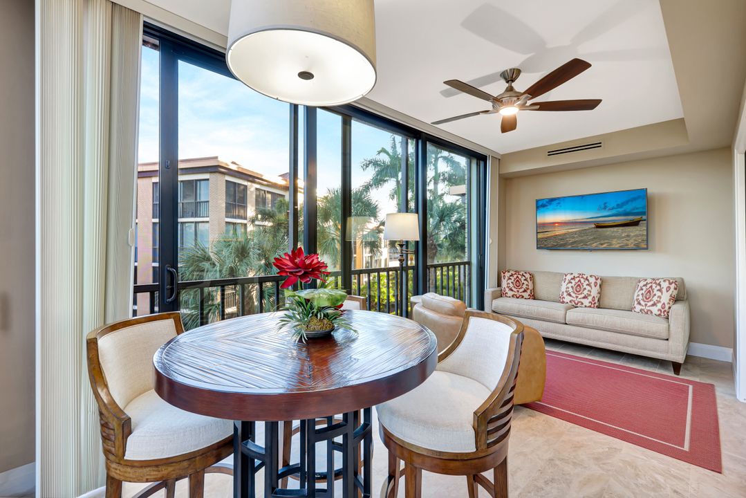 6820 Pelican Bay Blvd #133, Naples, FL 34108