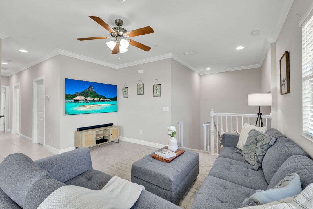 1439 Santiago Cir #2101, Naples, FL 34113