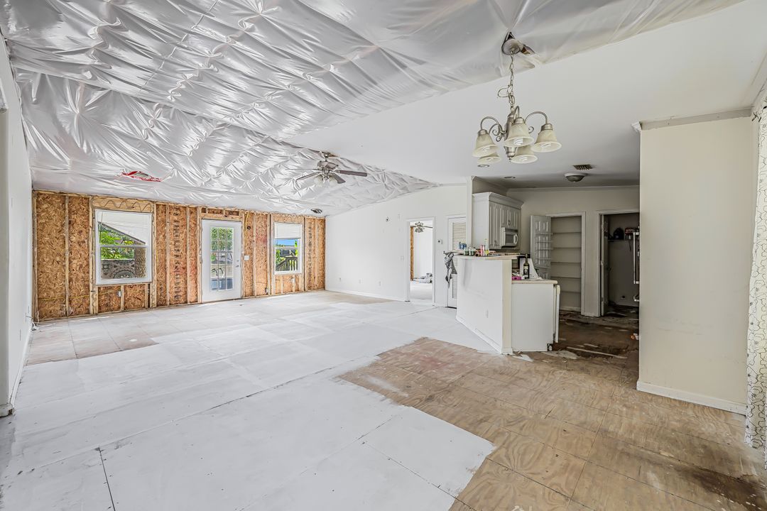 3007 14th St W, Lehigh Acres, FL 33971