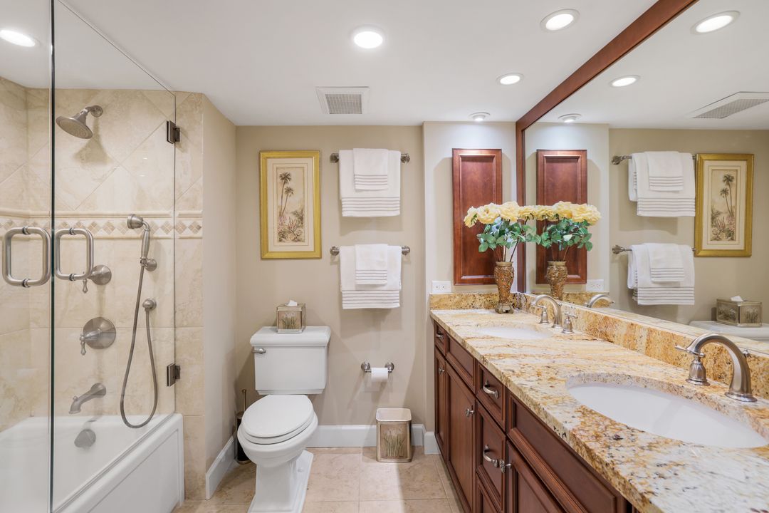 4041 Gulf Shore Blvd N #1705, Naples, FL 34103