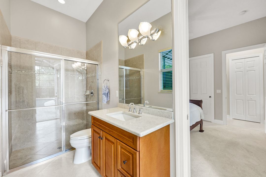 10205 Avonleigh Dr, Bonita Springs, FL 34135