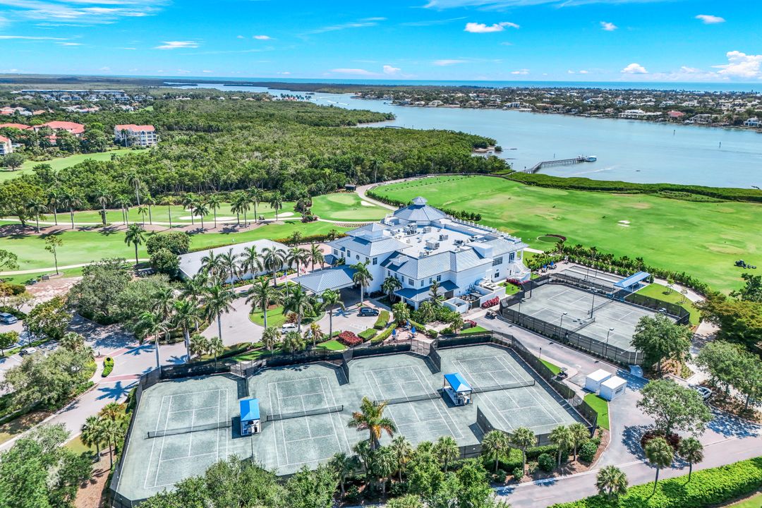 2488 Breakwater Wy #13-201, Naples, FL 34112