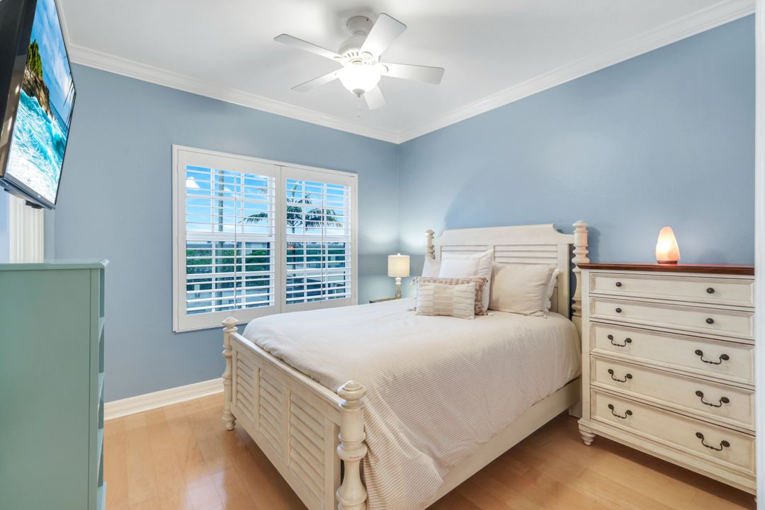 401 Bayfront Pl #3301, Naples, FL 34102
