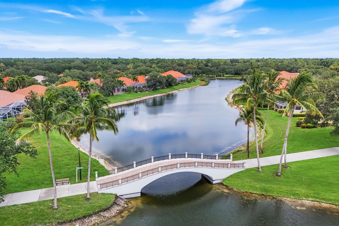 5855 Charlton Way, Naples, FL 34119