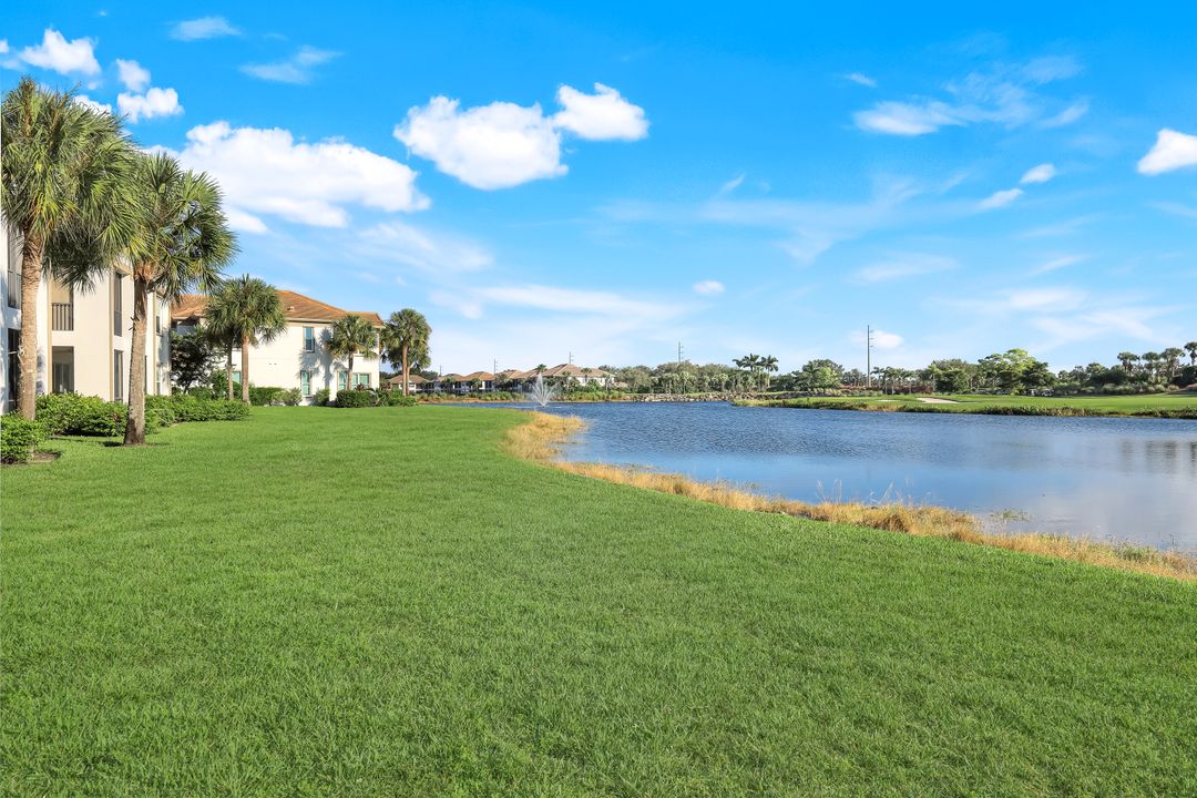 9213 Quartz Ln #101, Naples, FL 34120