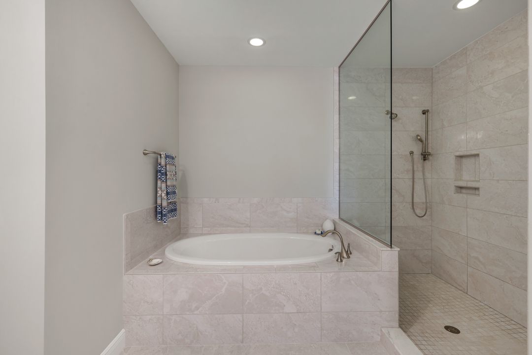 16436 Carrara Way #101, Naples, FL 34110