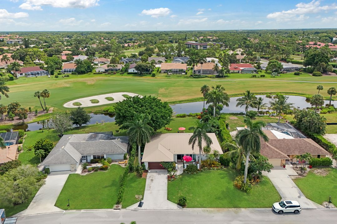 391 Torrey Pines Point, Naples, FL 34113