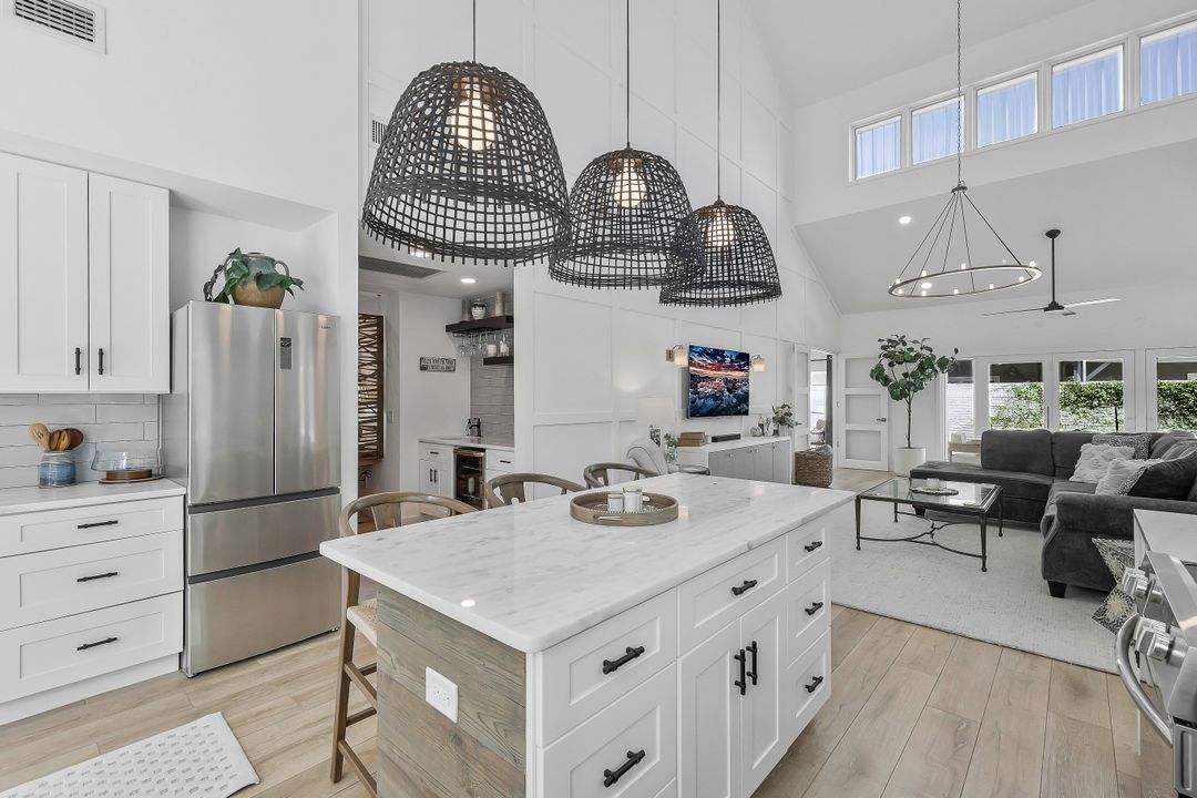651 Bridge Way Ln #1, Naples, FL 34108