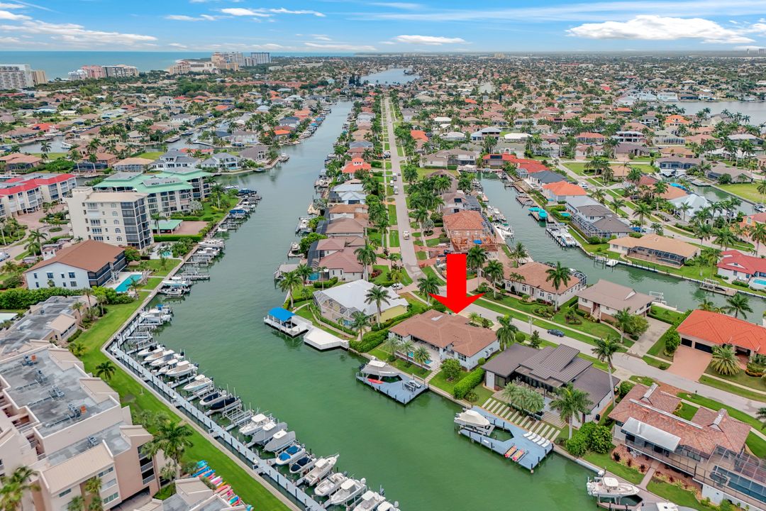 860 Partridge Ct, Marco Island, FL 34145