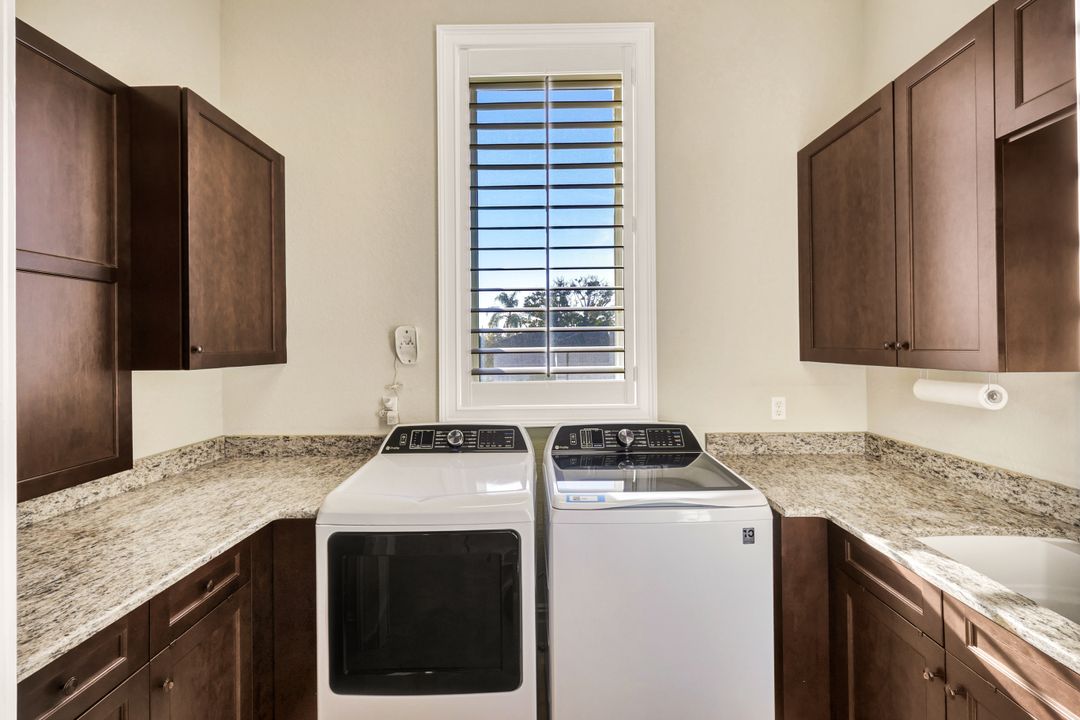 4806 Regal Dr, Bonita Springs, FL 34134