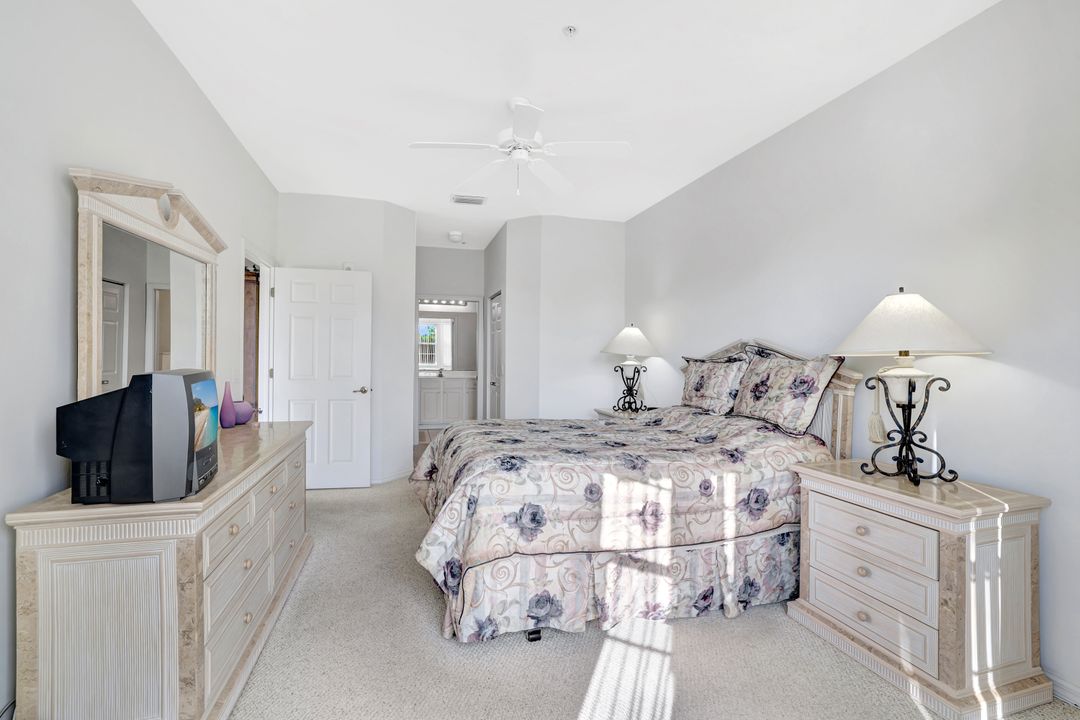 3972 Bishopwood Ct E #203, Naples, FL 34114