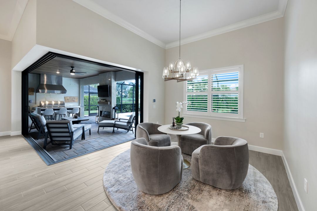 9151 Snowy Owl Wy, Naples, FL 34120