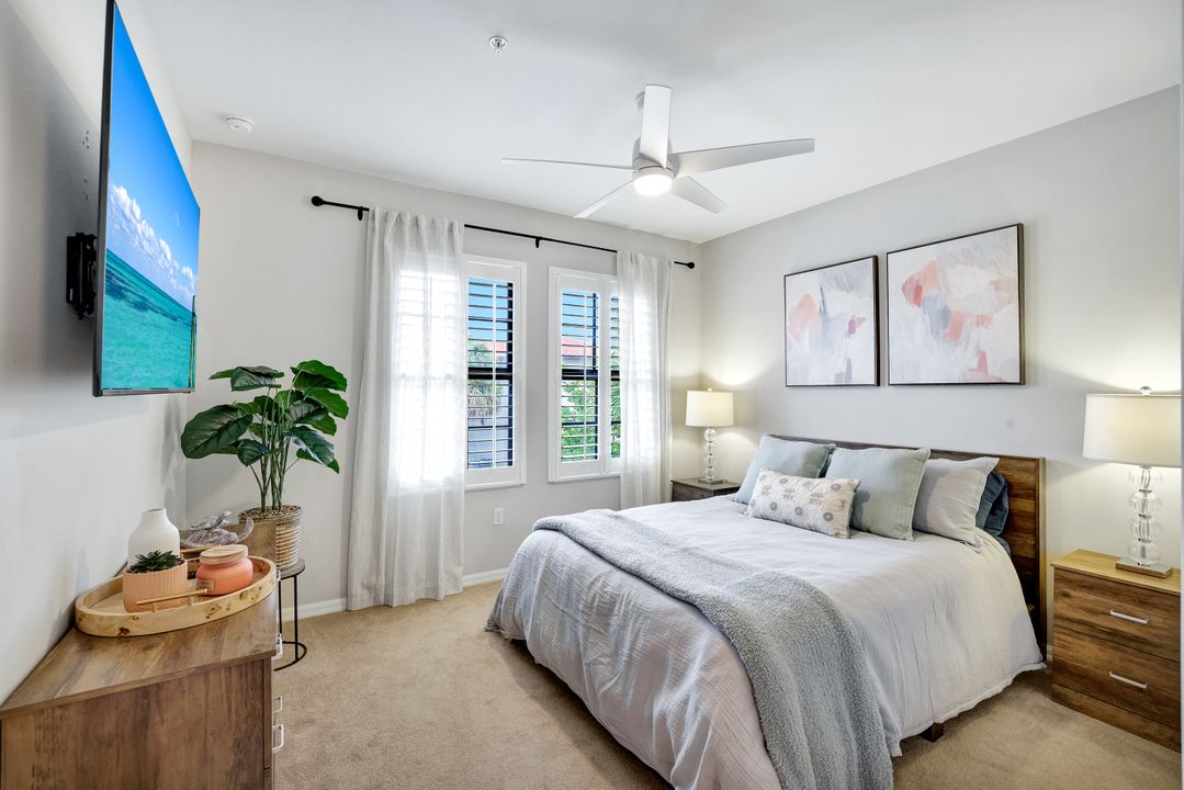 1383 Artesia Dr E #701, Naples, FL 34113