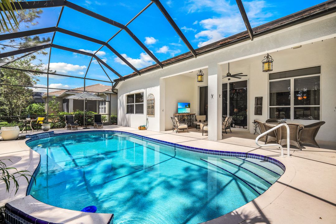 28600 Pienza Ct, Bonita Springs, FL 34135