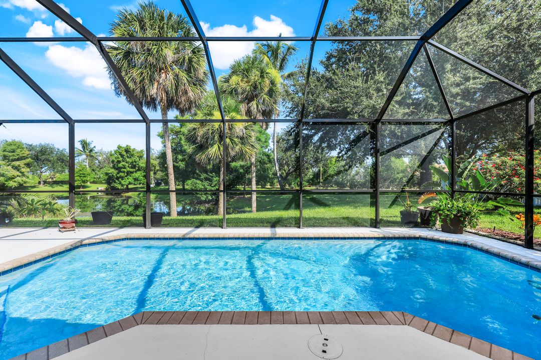 9764 Mendocino Dr, Fort Myers, FL 33919