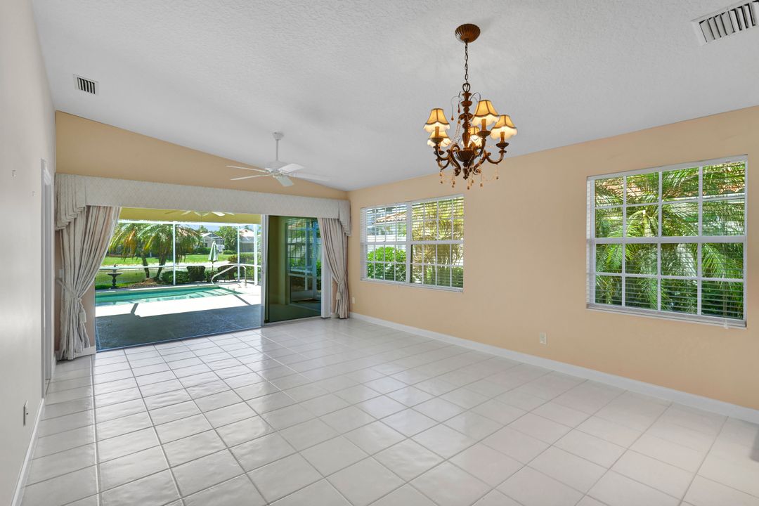 3142 Andorra Ct, Naples, FL 34109