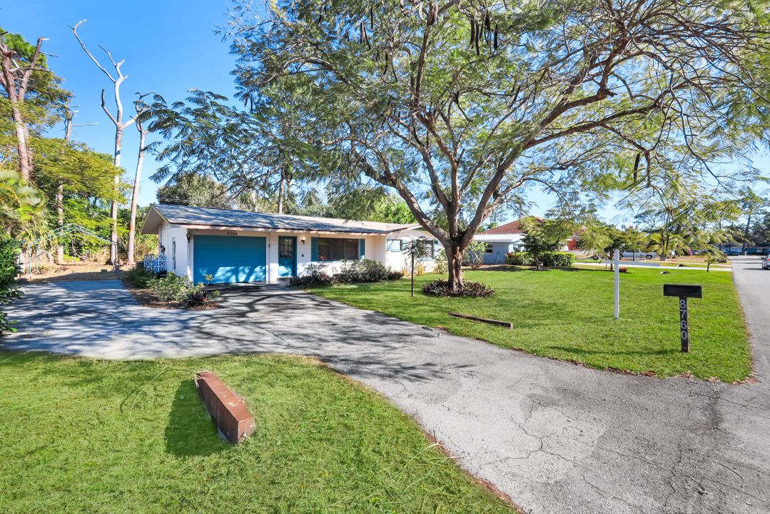 8760 Dartmouth St, Fort Myers, FL 33907