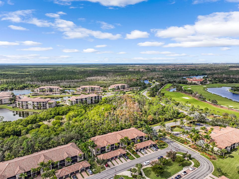 9828 Venezia Cir #1124, Naples, FL 34113