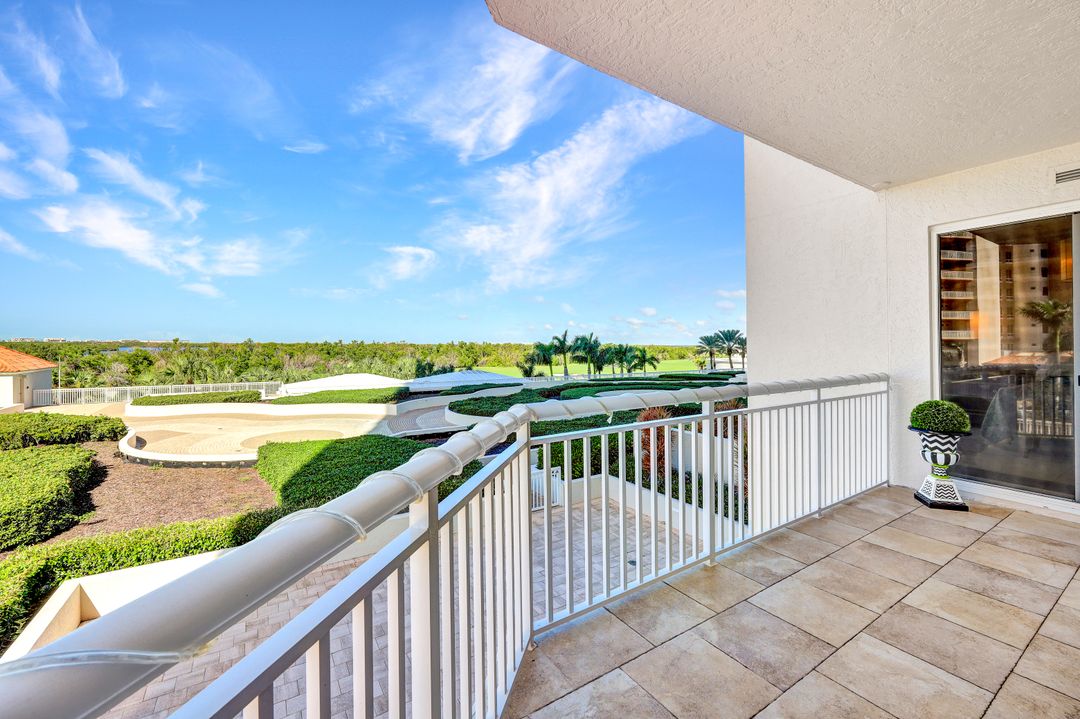 4951 Bonita Bay Blvd #401, Bonita Springs, FL 34134