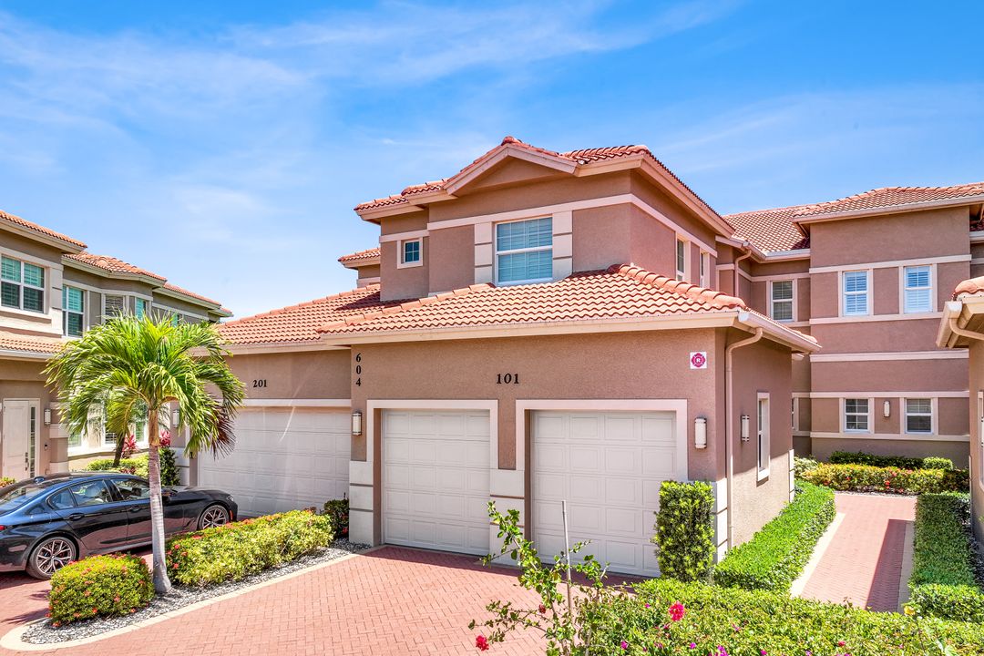 604 El Camino Real #101, Naples, FL 34119