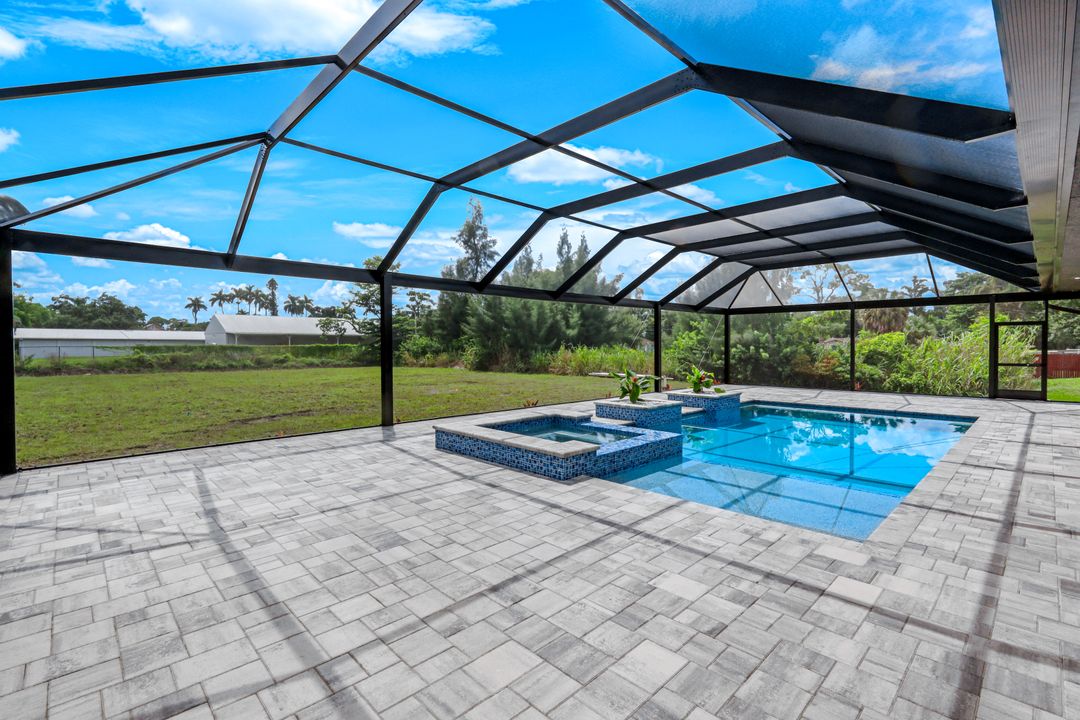 2230 Moreno Ave, Fort Myers, FL 33901