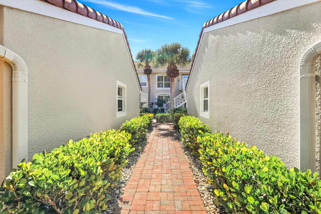 14530 Red Fox Run #215, Naples, FL 34110