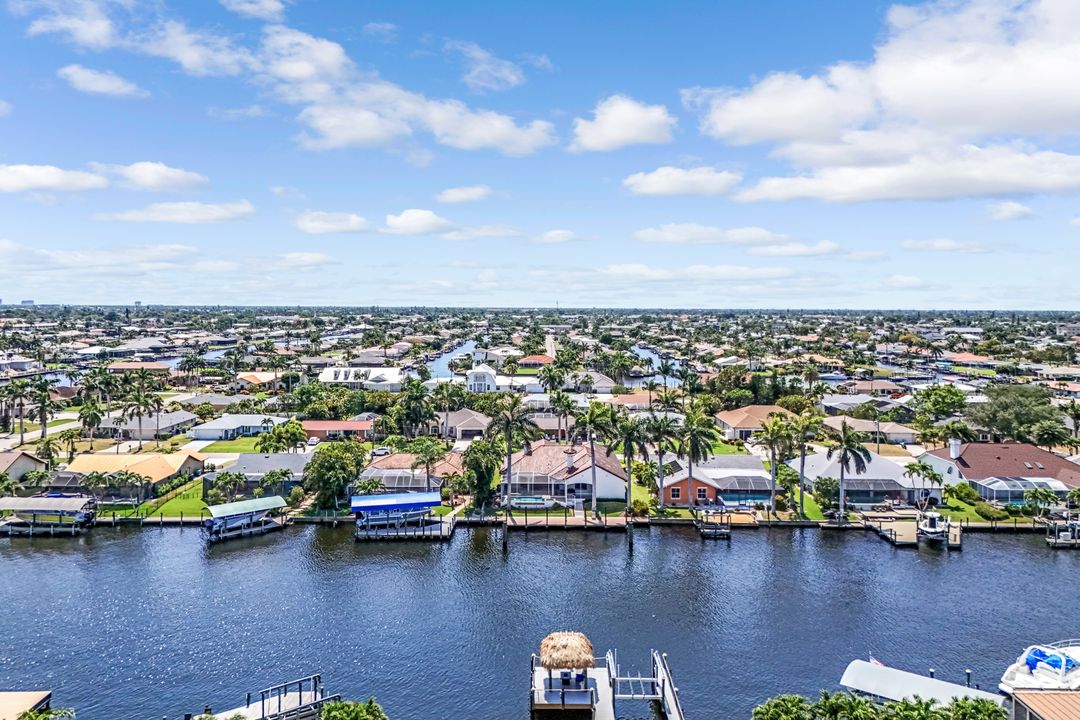 3917 SE 19th Ave, Cape Coral, FL 33904