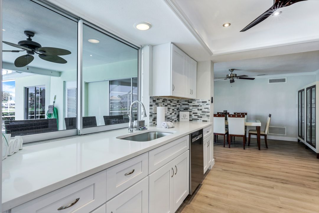 5205 Savoy Ct, Cape Coral, FL 33904