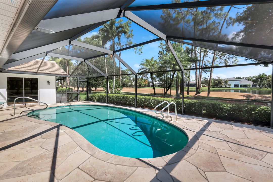 12888 Valewood Dr, Naples, FL 34119