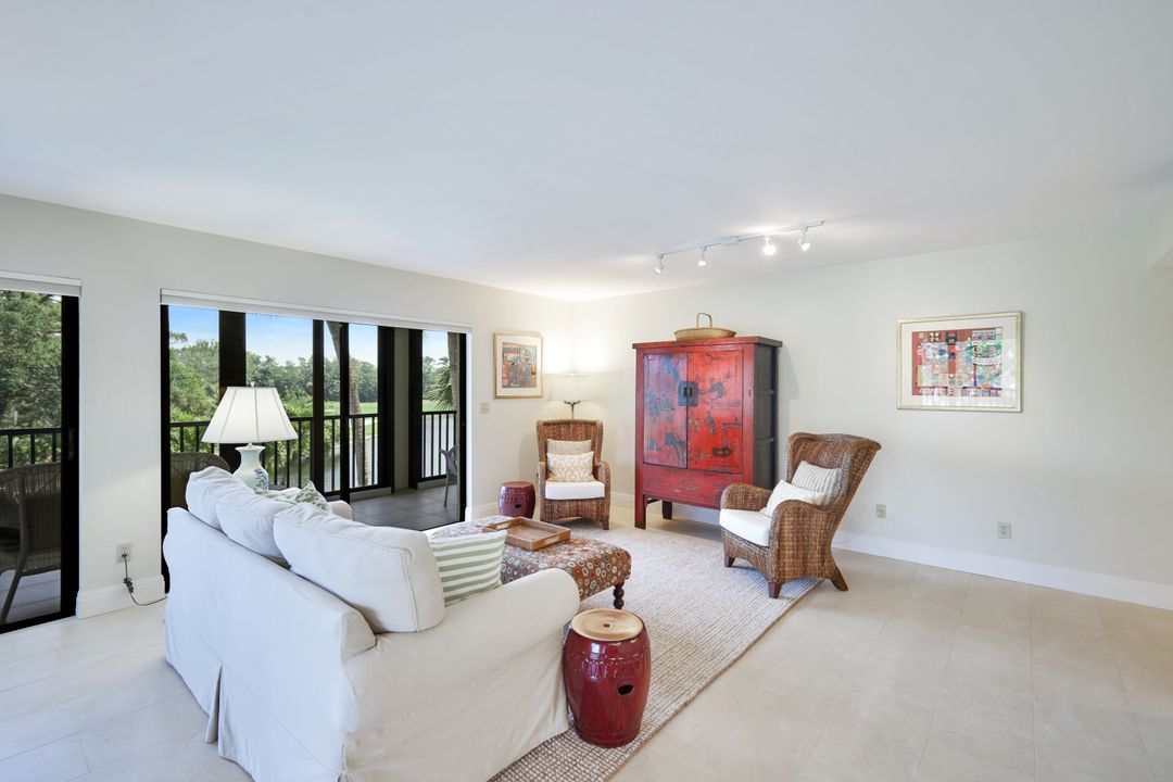 6080 Pelican Bay Blvd #A-202, Naples, FL 34108