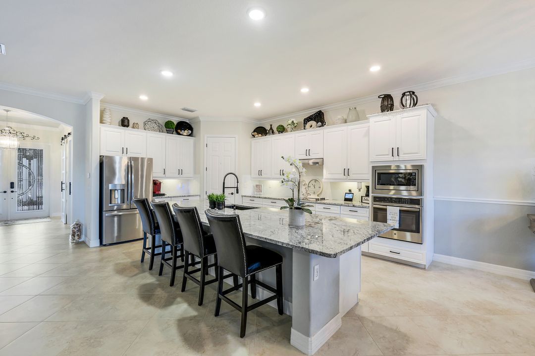 28122 Kerry Ct, Bonita Springs, FL 34135