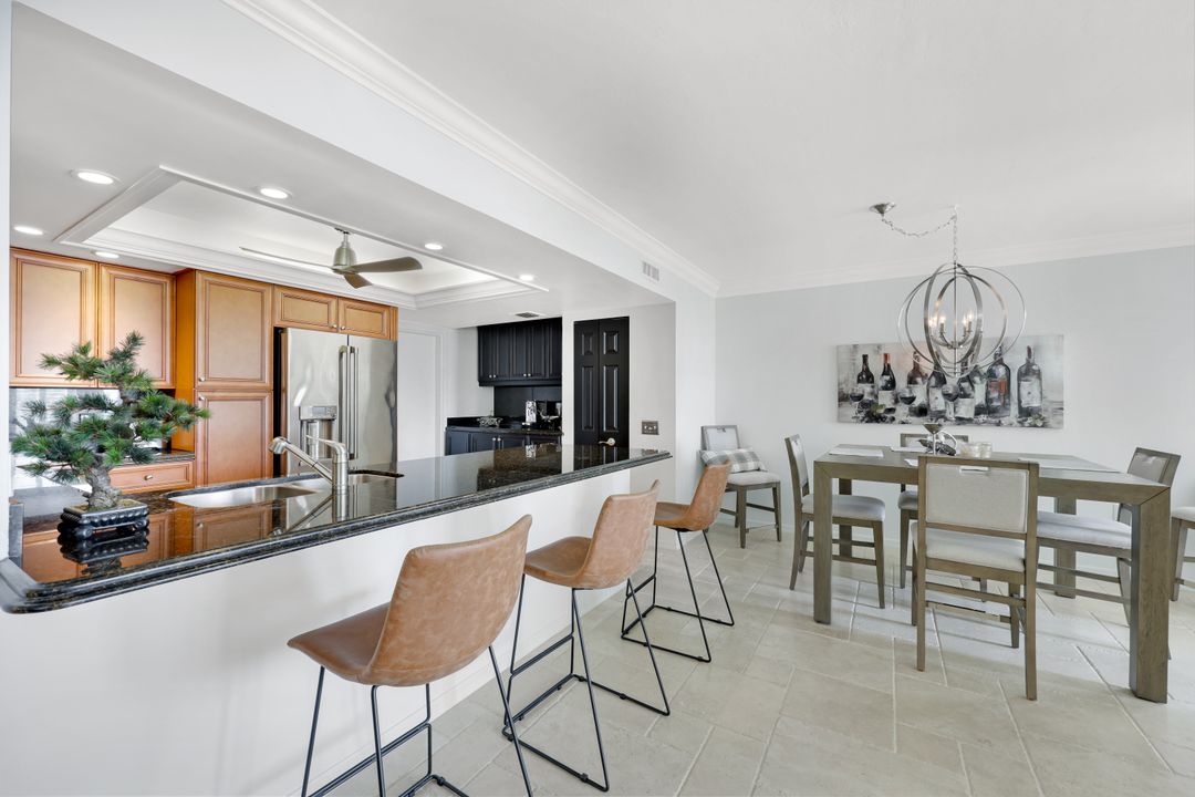 3115 Gulf Shore Blvd N #112 S, Naples, FL 34103