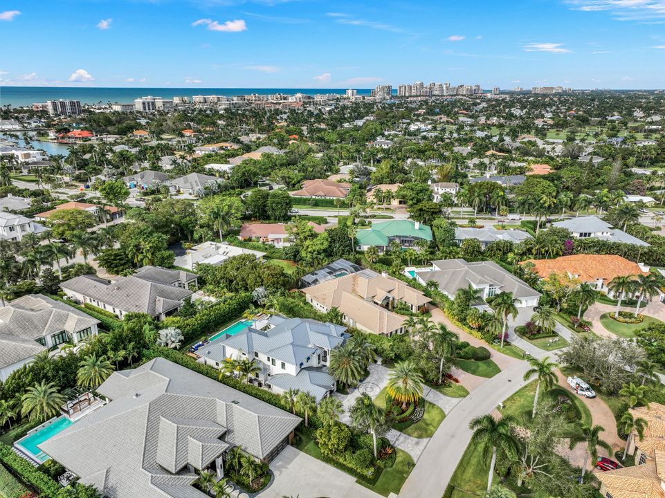 679 Rudder Rd, Naples, FL 34102