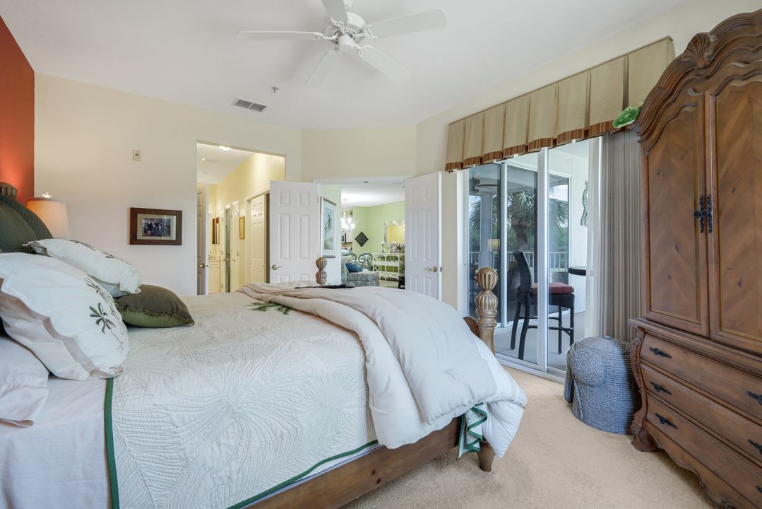 4864 Hampshire Ct #203, Naples, FL 34112