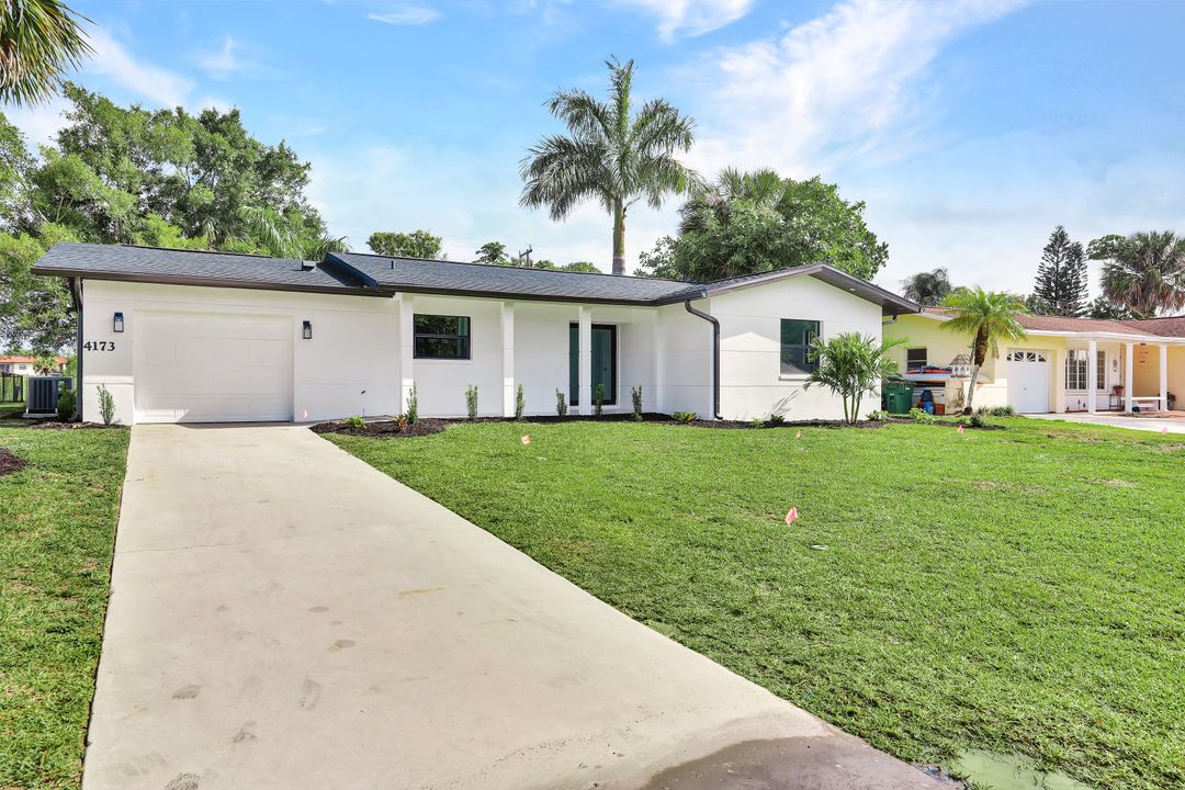 4173 29th Pl SW, Naples, FL 34116