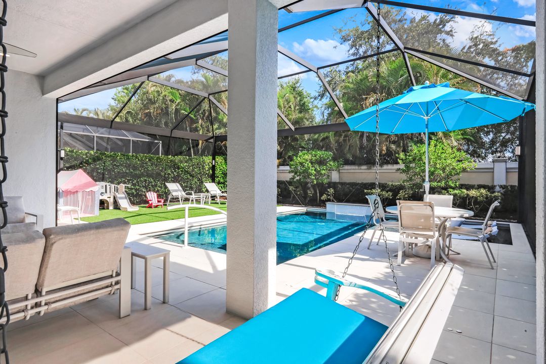 13836 Luna Dr, Naples, FL 34109