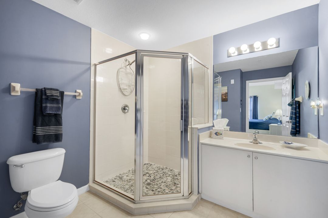 4500 Botanical Pl Cir #107, Naples, FL 34112